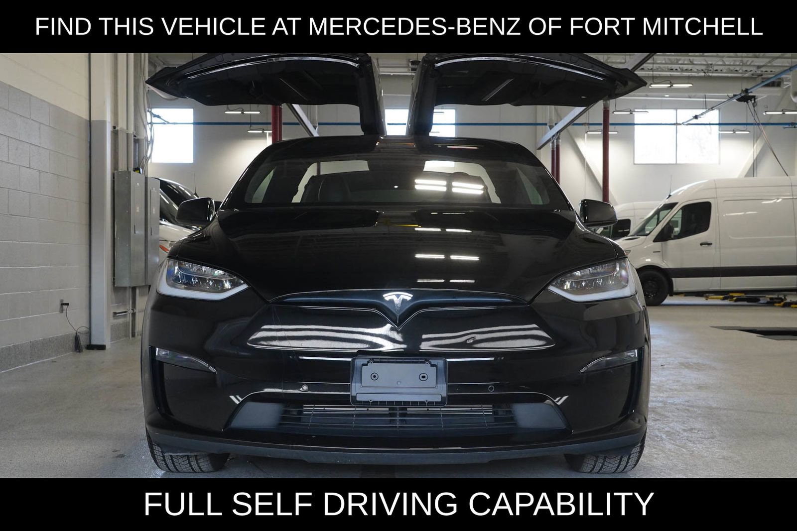 Used 2022 Tesla Model X Plaid image 2