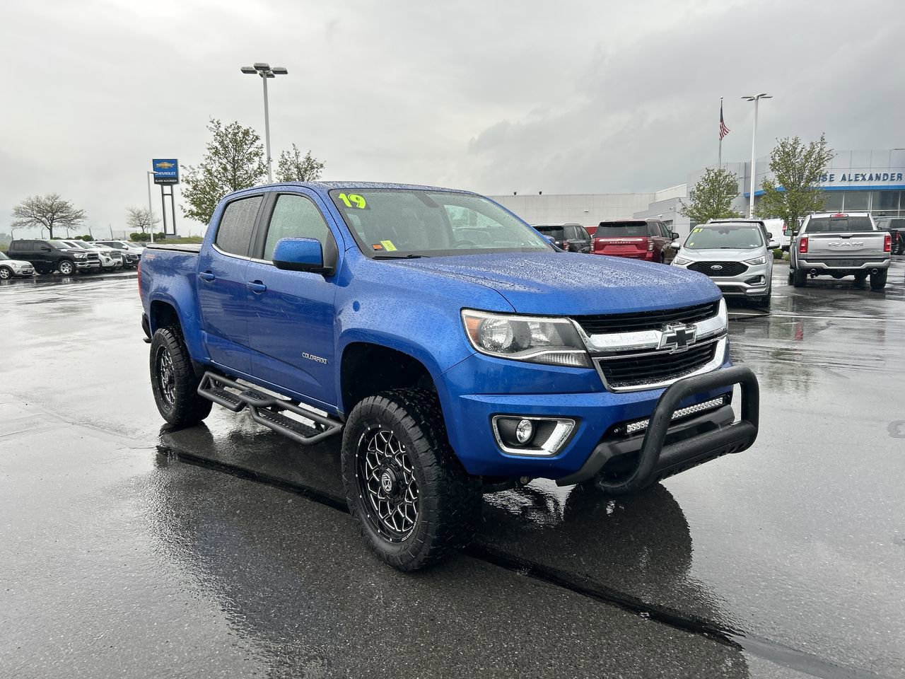 Used 2019 Chevrolet Colorado LT w/ LT Convenience Package AWD/4WD image 1