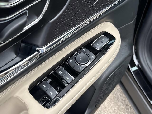 New 2025 Lincoln Corsair Grand Touring w/ Jet Appearance Package image 22