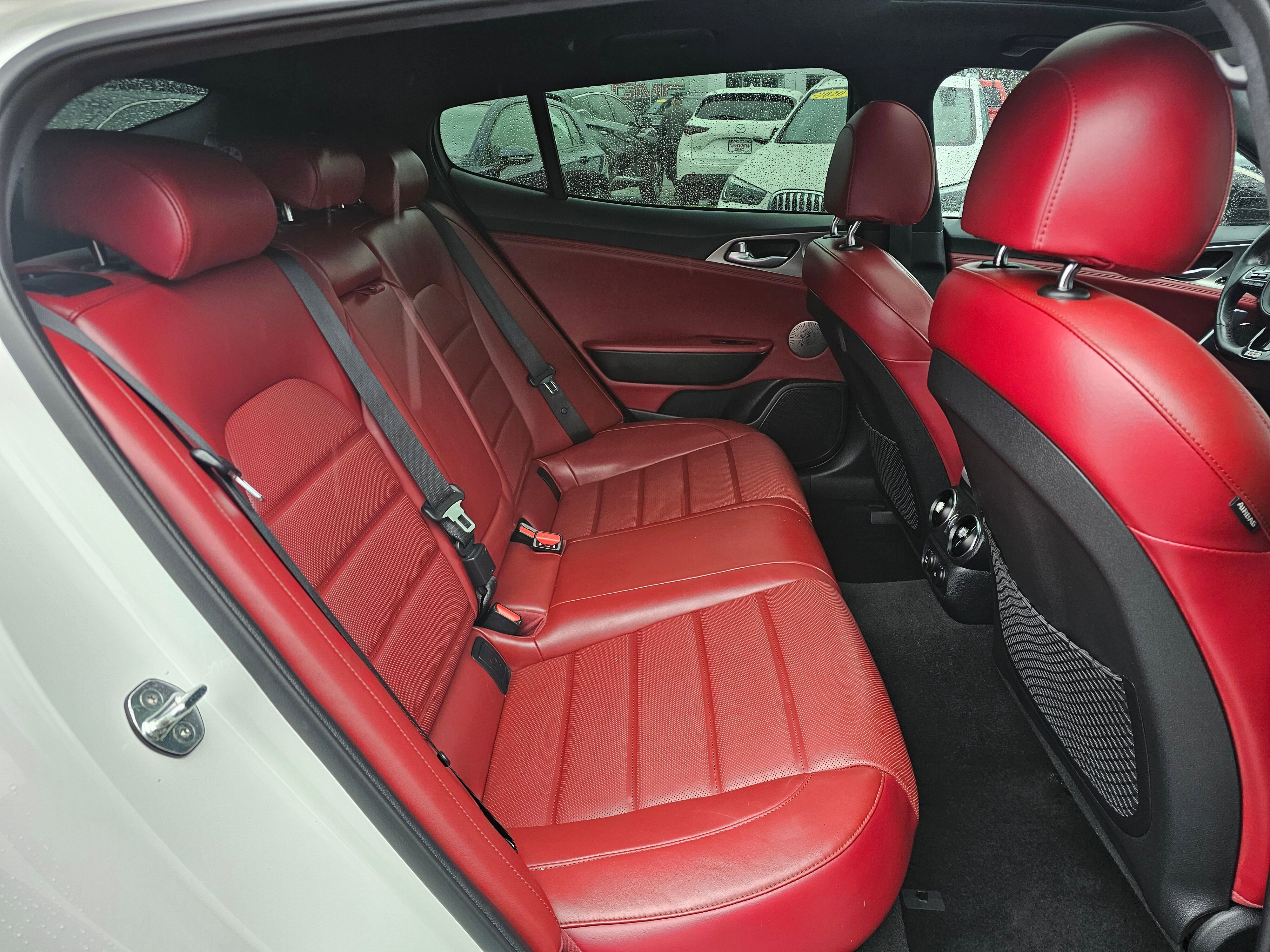 Used 2019 Kia Stinger GT2 image 12