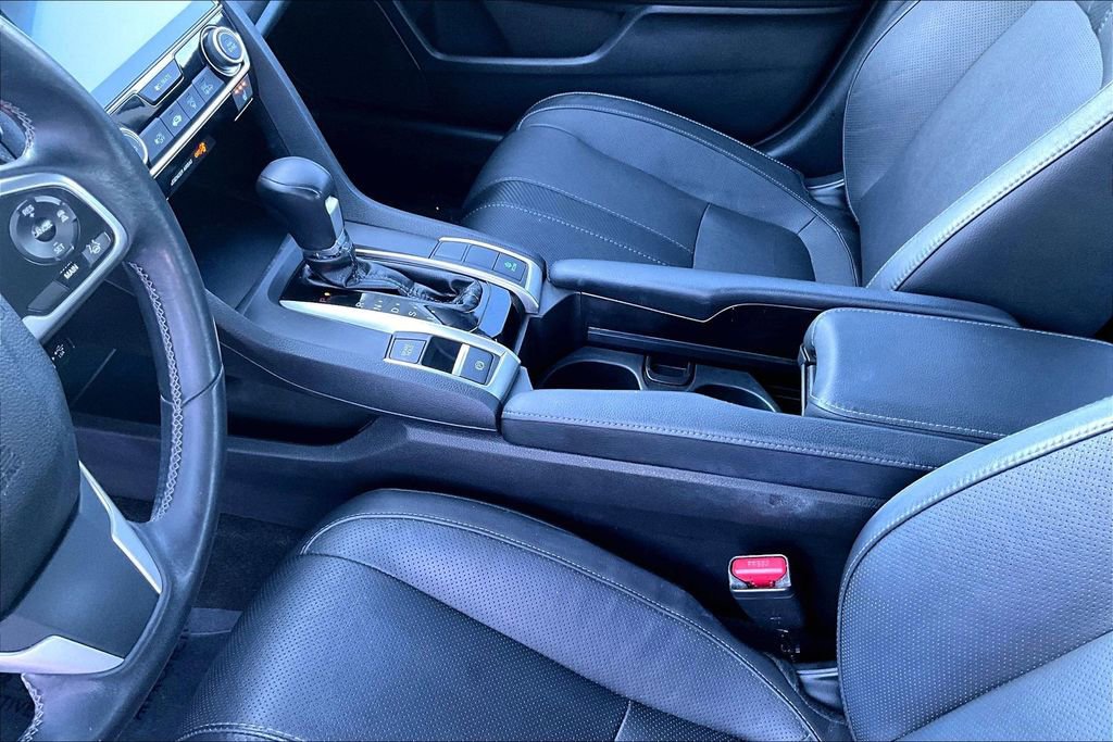 Used 2017 Honda Civic Touring image 18