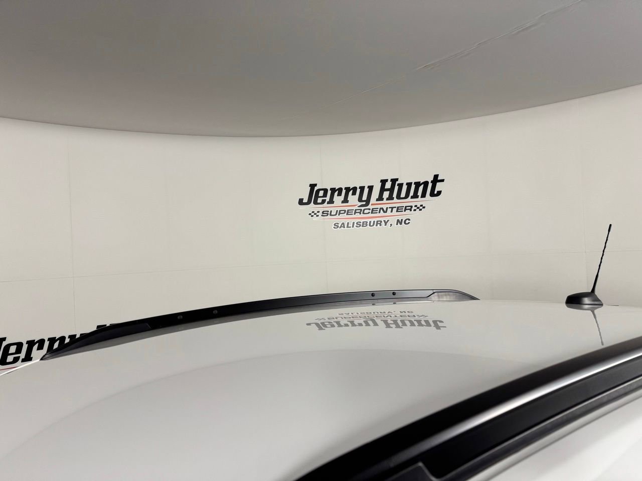 Used 2025 Chevrolet Trax LT w/ LT Convenience Package FWD image 16