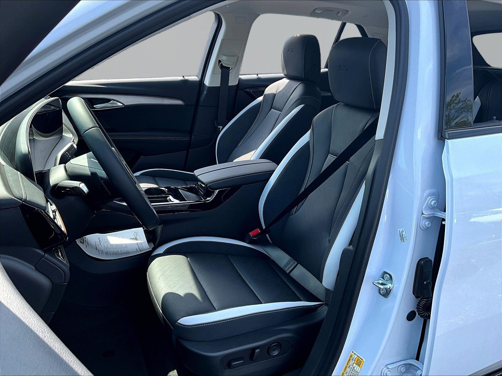 New 2026 Buick Envision Sport Touring AWD/4WD image 17