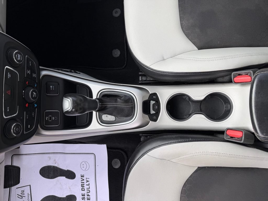 Used 2018 Jeep Compass Latitude w/ Popular Equipment Group FWD image 11