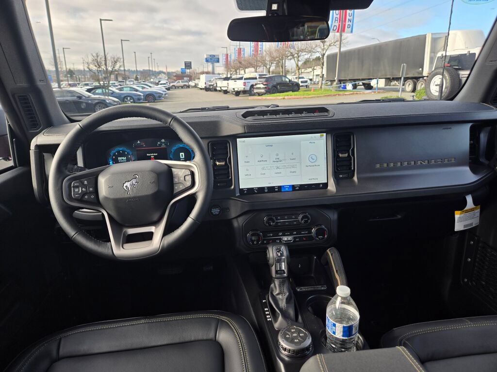 New 2025 Ford Bronco Badlands AWD/4WD image 11