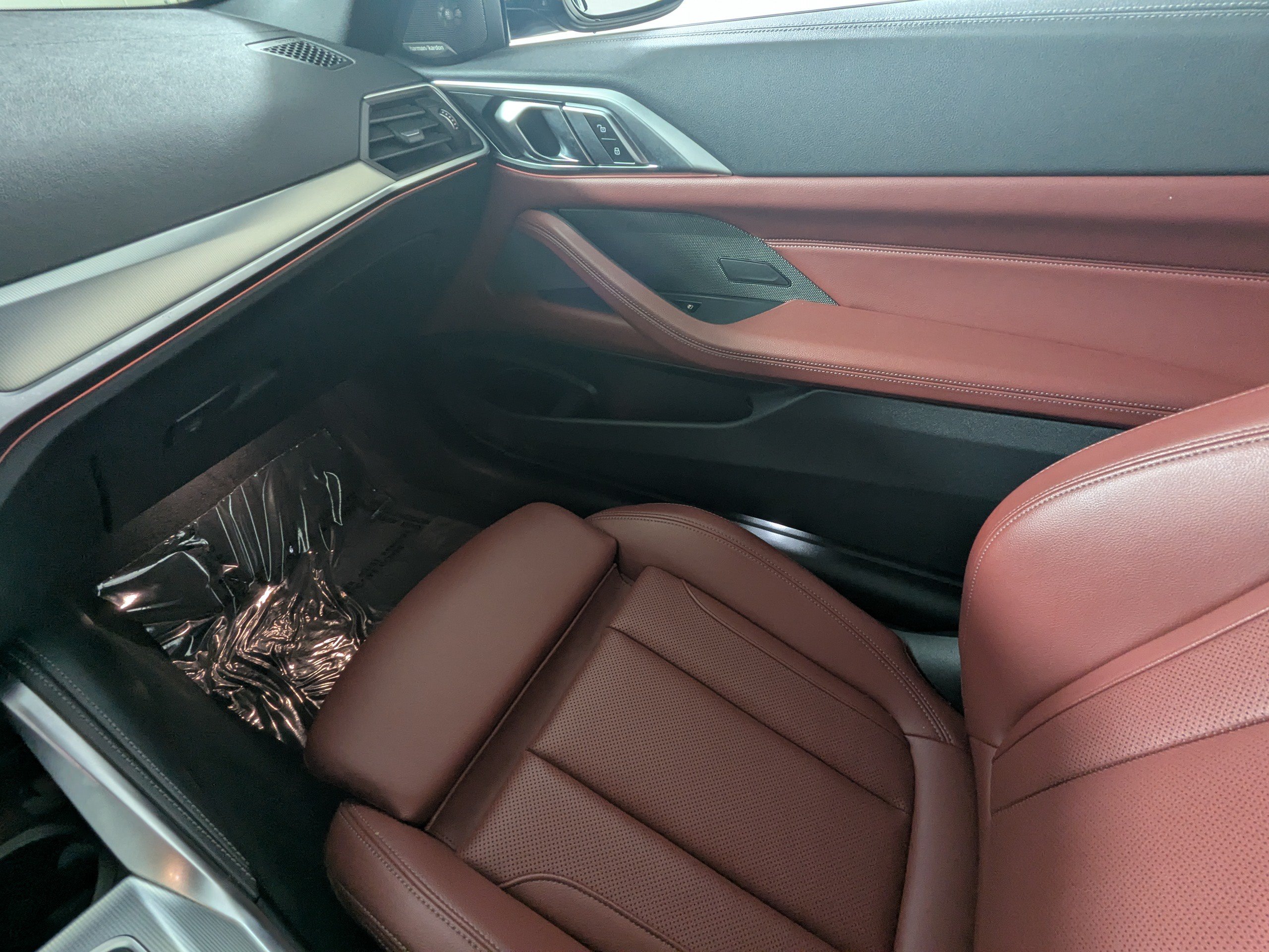 Used 2022 BMW M440i Convertible RWD image 10
