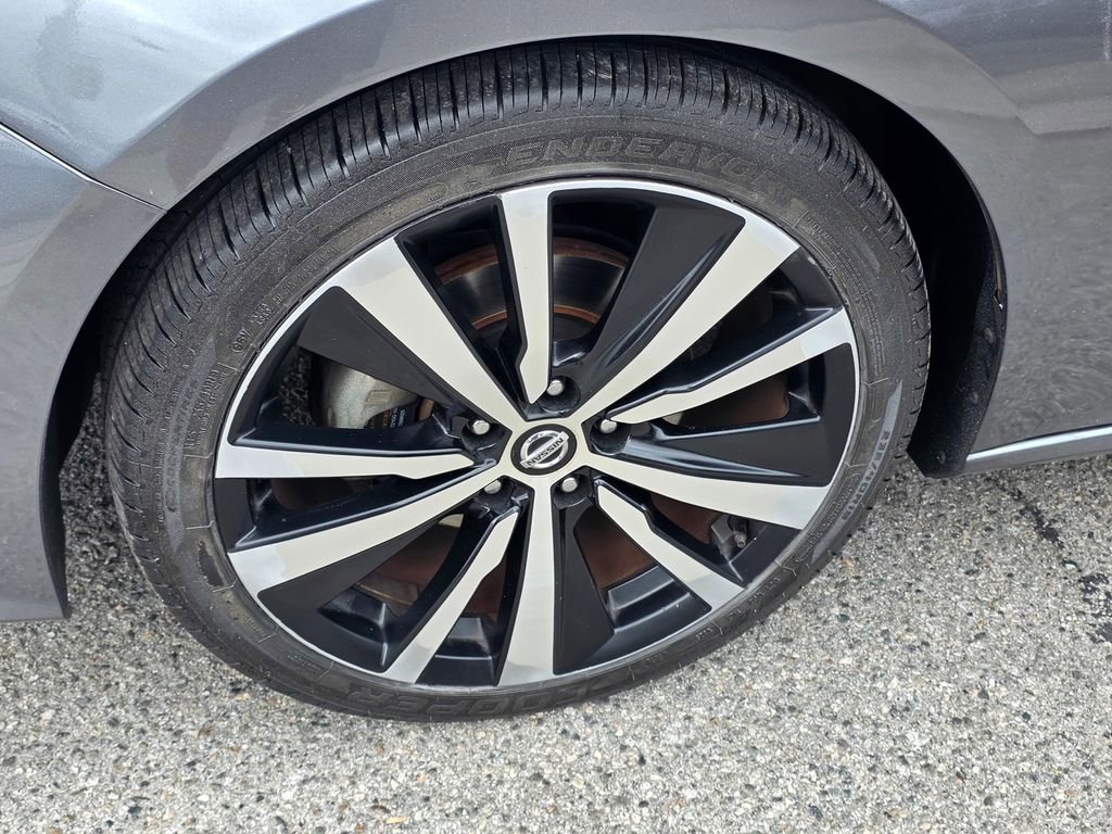 Used 2021 Nissan Altima 2.5 SR FWD image 11