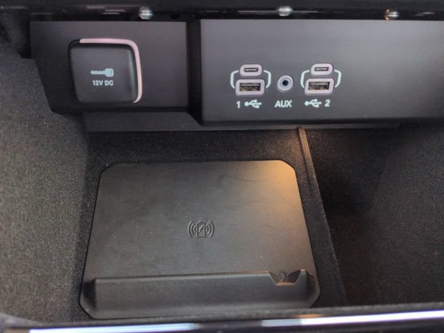 Used 2025 Jeep Wagoneer 4WD w/ Premium Group I image 24