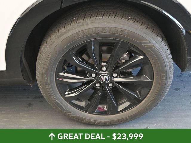 Used 2025 Buick Envista Sport Touring image 15