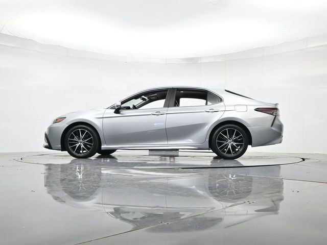 Used 2022 Toyota Camry SE FWD image 38