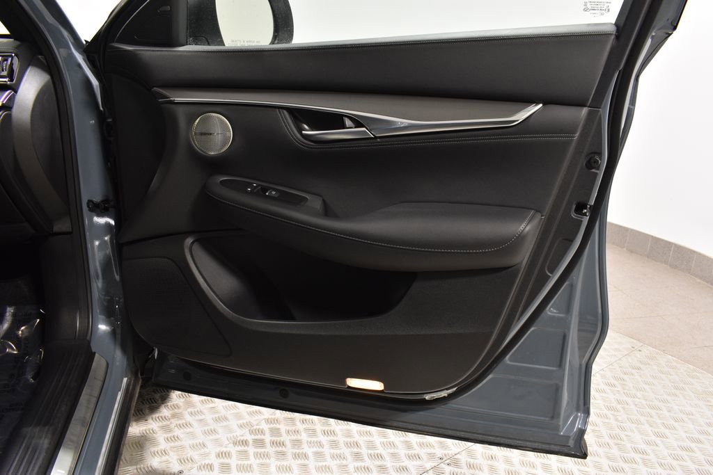 Certified 2025 INFINITI QX55 Essential image 33
