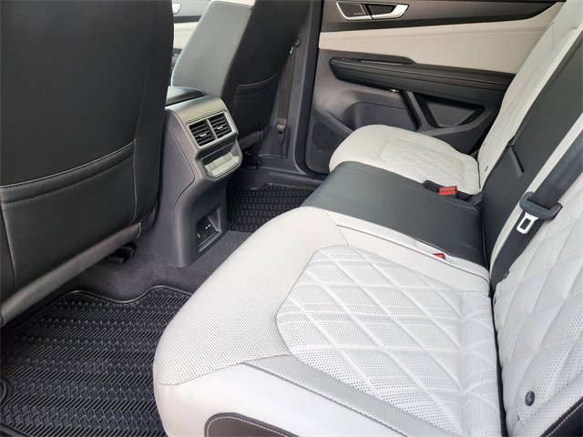 New 2025 Volkswagen Atlas Cross Sport SEL Premium R-Line image 21