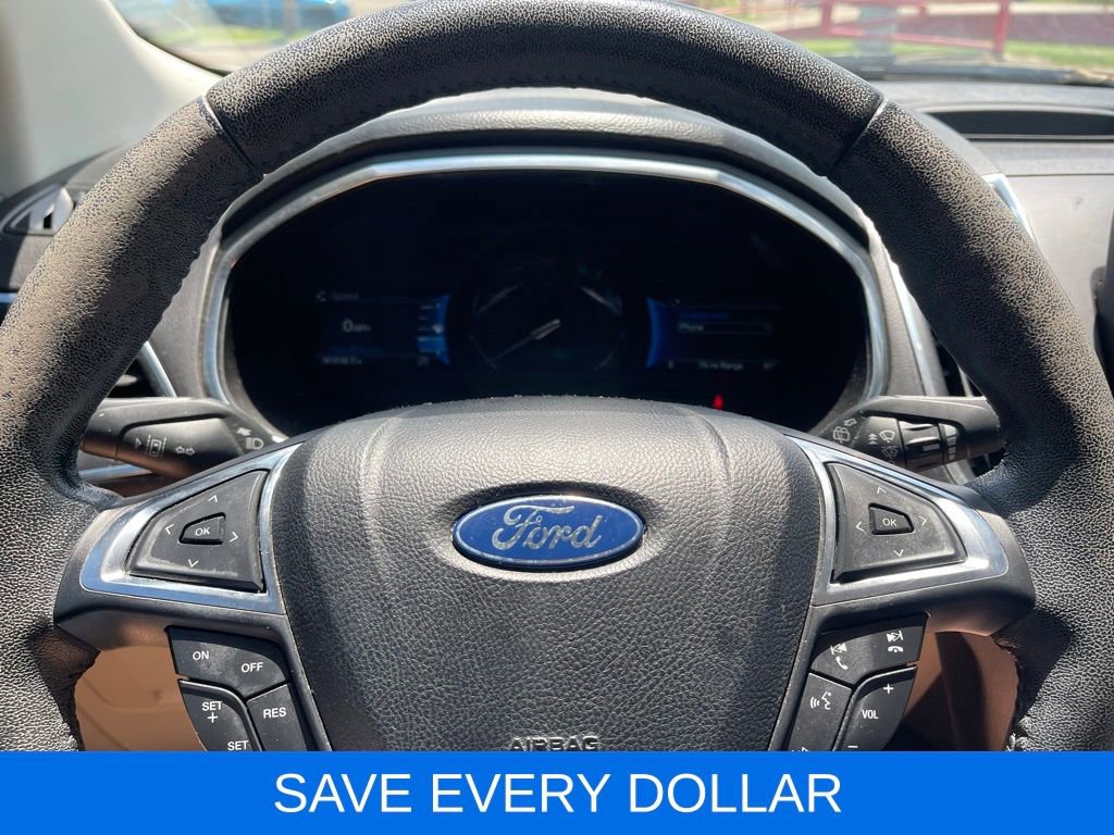 Used 2021 Ford Edge Titanium FWD image 8