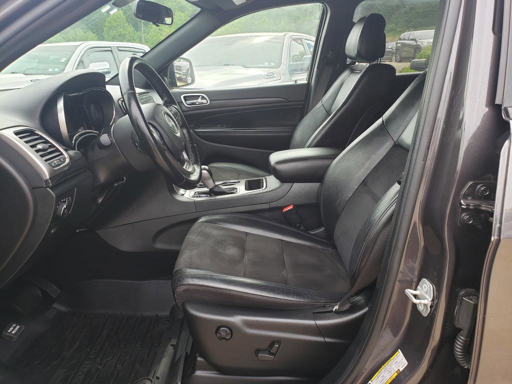 Used 2021 Jeep Grand Cherokee Laredo X AWD/4WD image 10