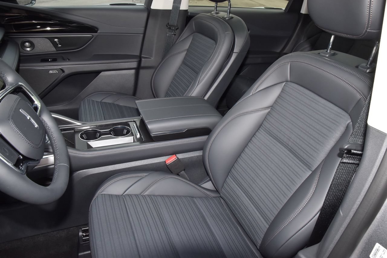 New 2026 Lincoln Nautilus Reserve AWD/4WD image 62