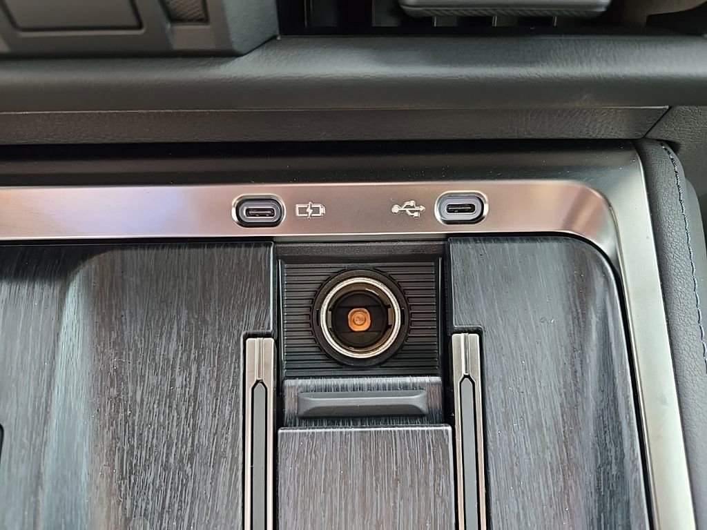 Used 2025 Lexus GX 550 w/ Accessory Package (2T) image 29