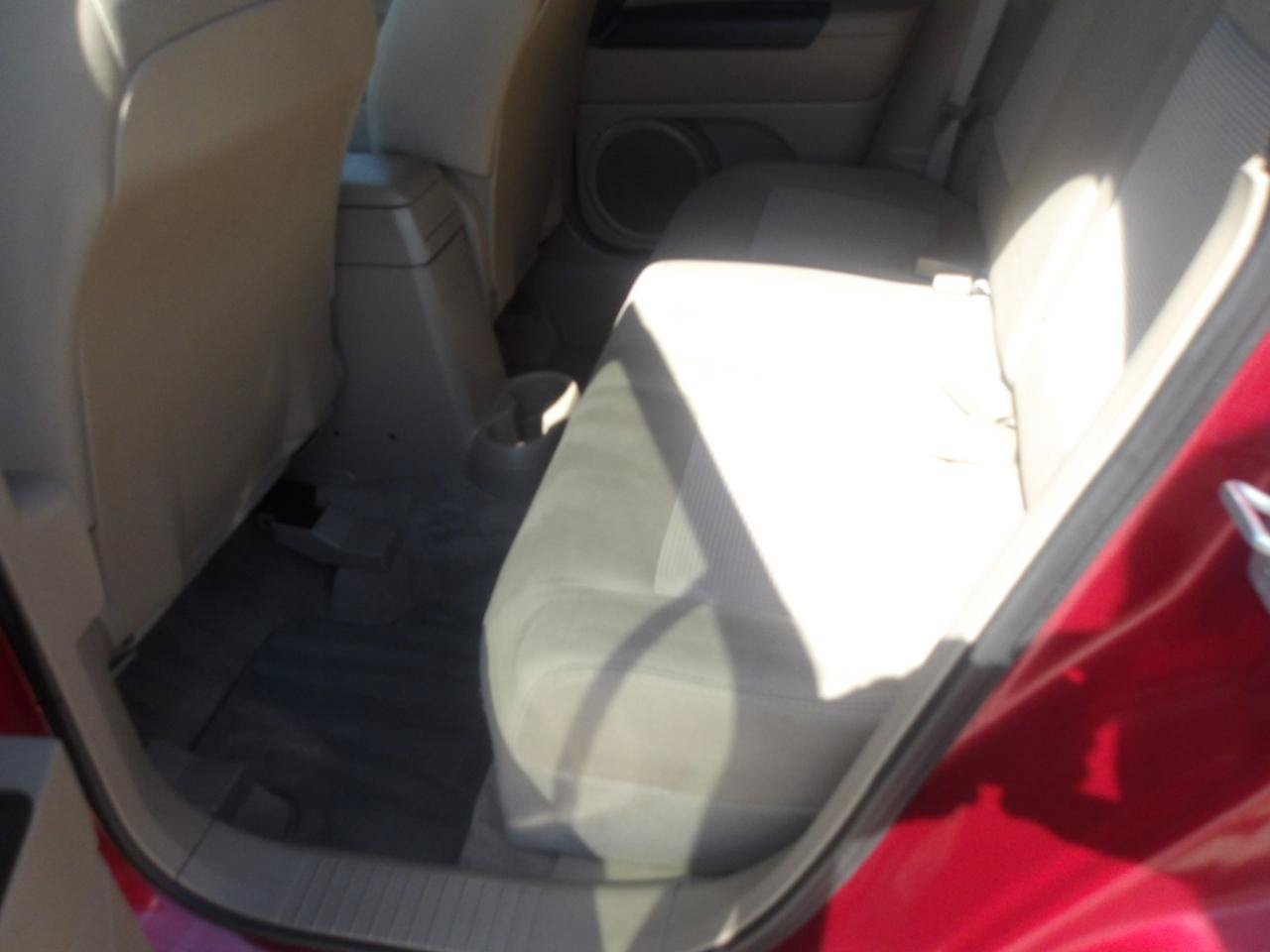 Used 2014 Jeep Patriot Latitude FWD image 17