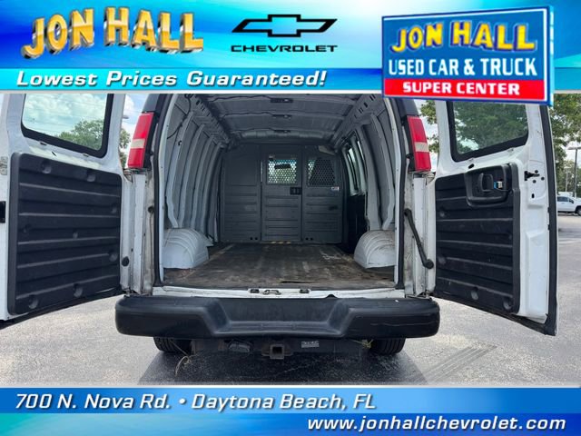 Used 2018 Chevrolet Express 2500 w/ Driver Convenience Package RWD image 12