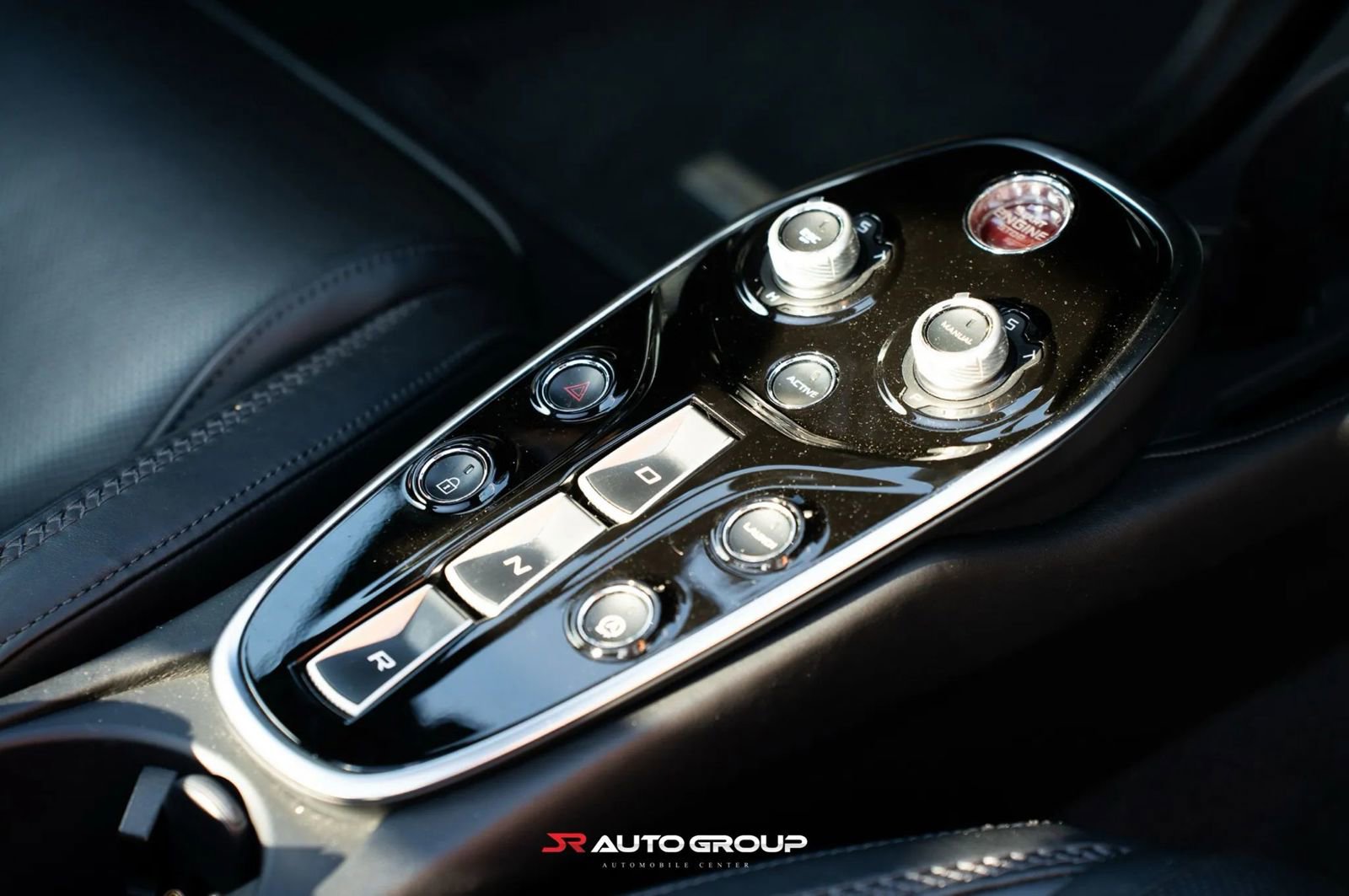 Used 2023 McLaren GT image 13