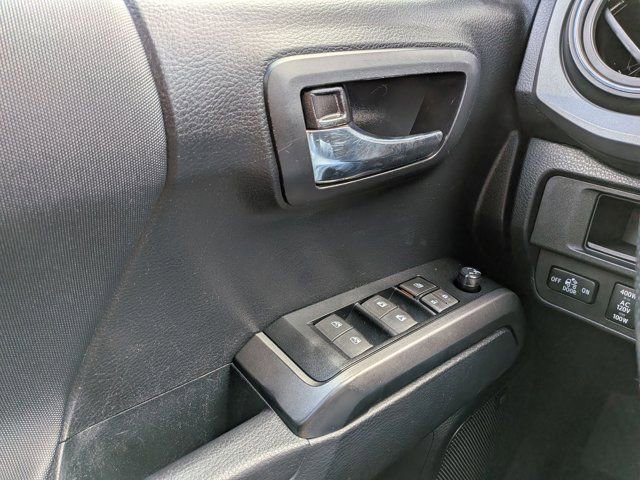 Used 2019 Toyota Tacoma TRD Off-Road image 27