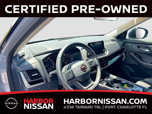 Certified 2025 Nissan Rogue SV AWD/4WD image 6