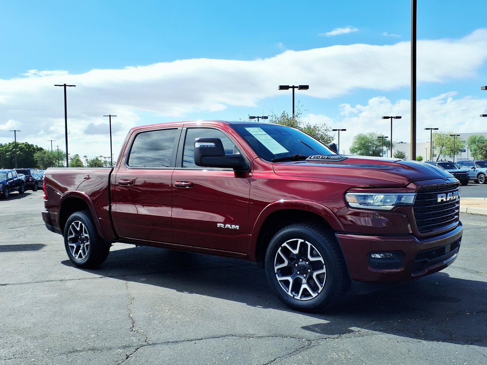 Used 2025 RAM 1500 Laramie w/ Sport Appearance Package AWD/4WD image 7