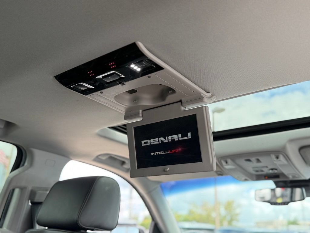 Used 2018 GMC Yukon Denali w/ Denali Ultimate Package AWD/4WD image 21