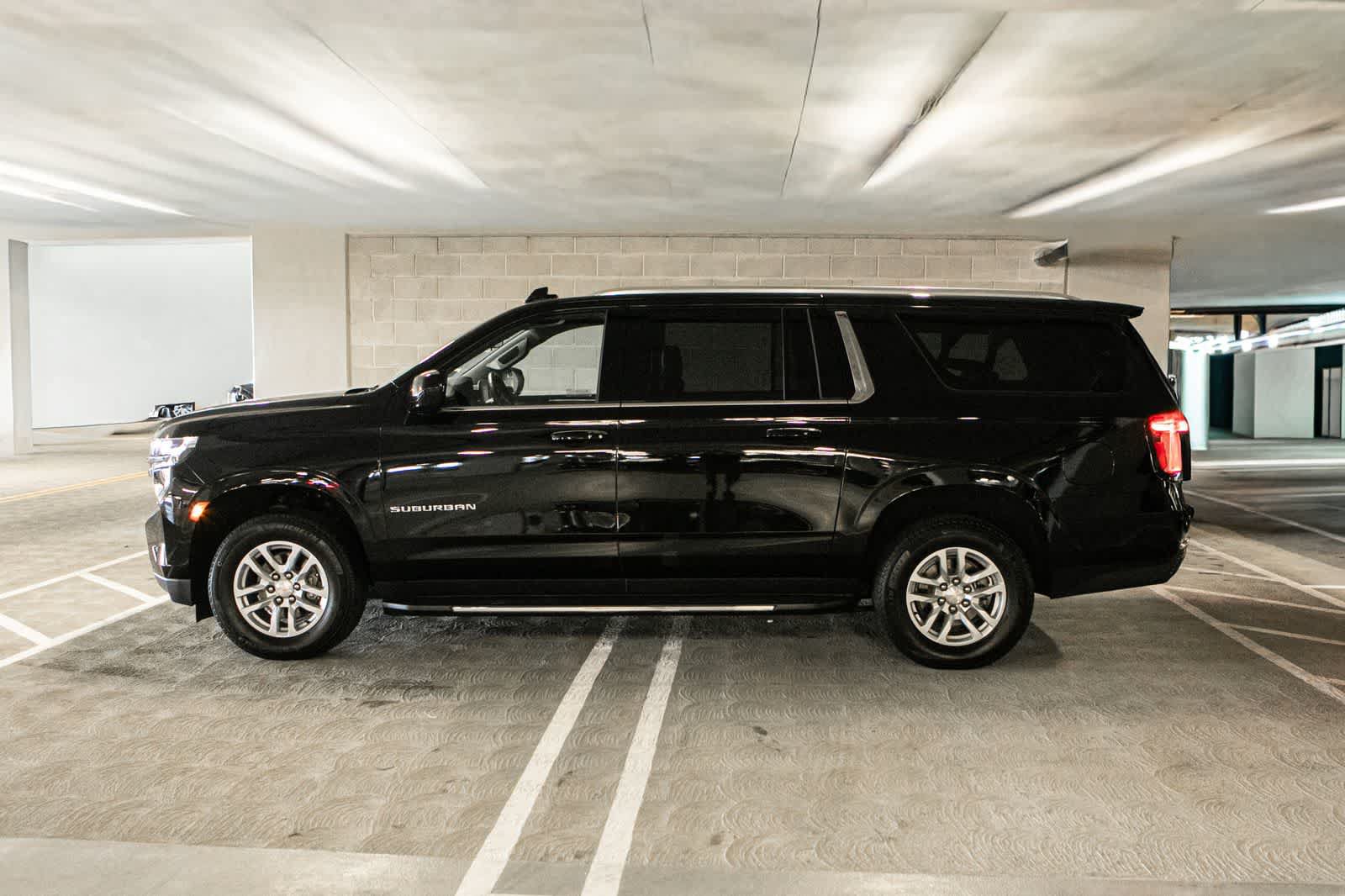 Used 2024 Chevrolet Suburban LS w/ Driver Alert Package RWD image 2