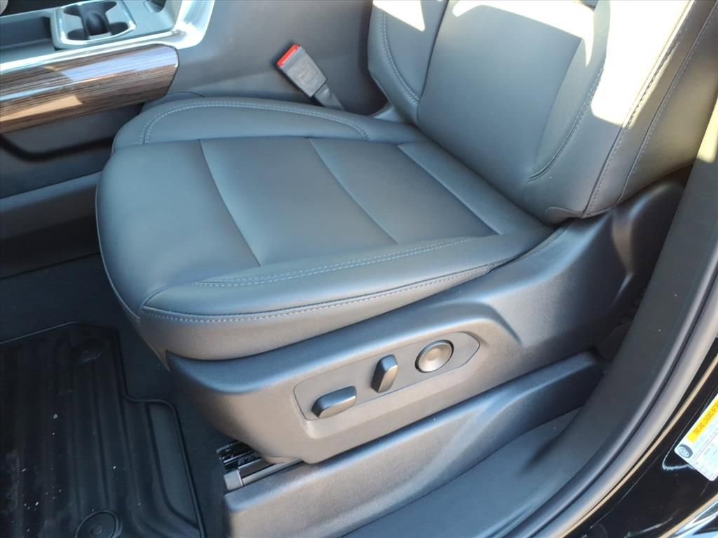 New 2026 Chevrolet Silverado 2500 LT w/ Z71 Chrome Sport Edition image 13