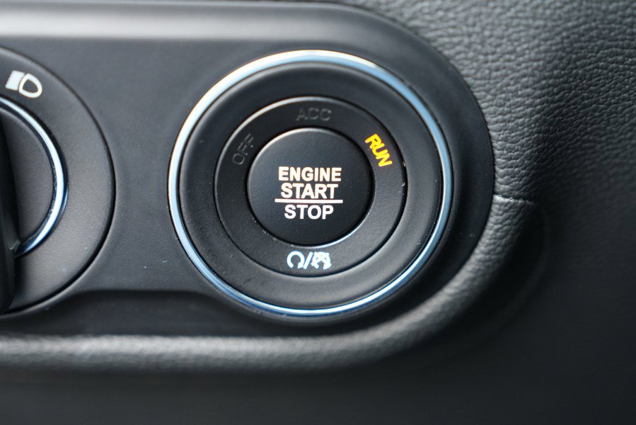 Used 2023 Maserati Levante Modena image 40