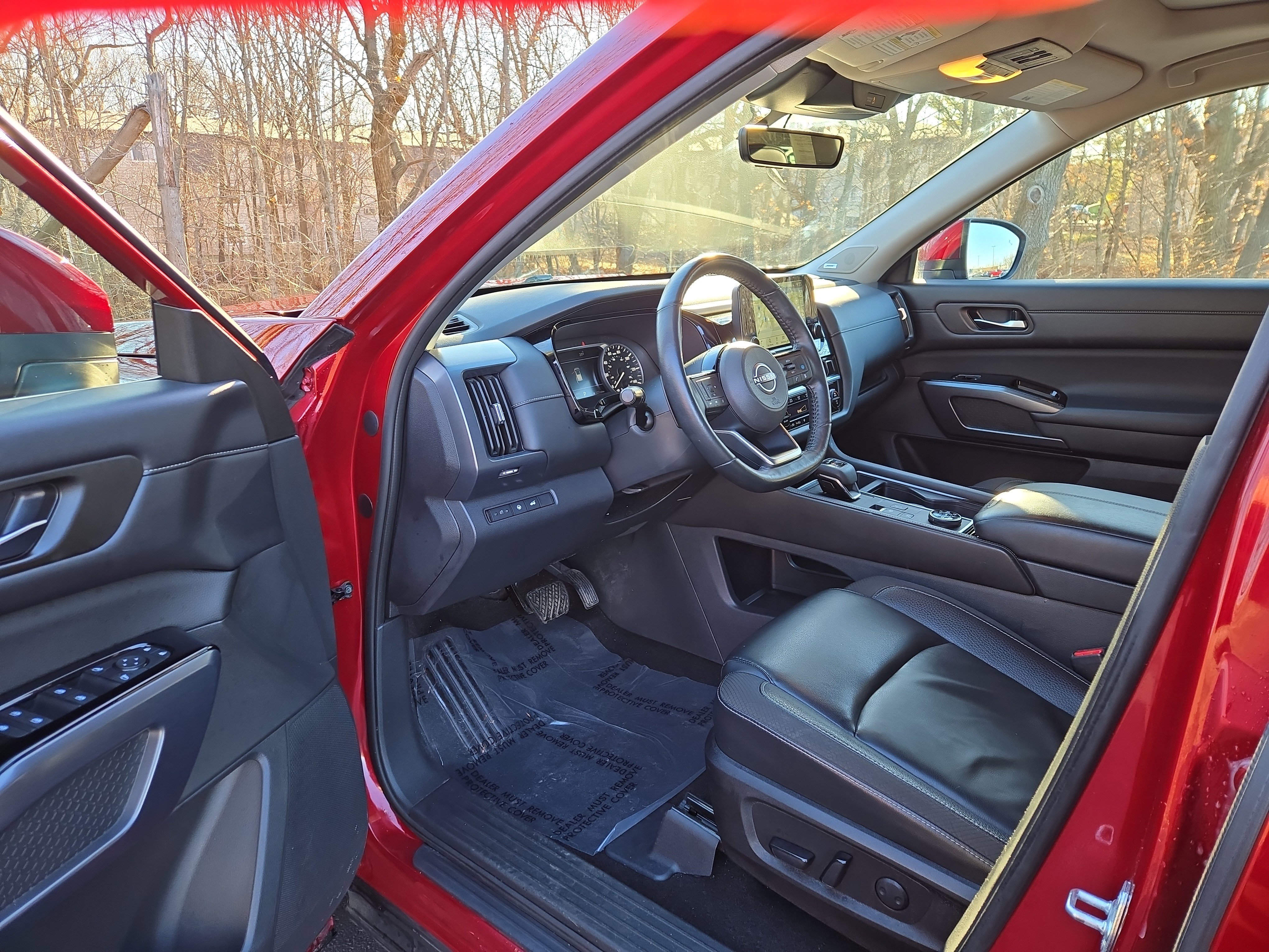 Used 2023 Nissan Pathfinder SL w/ SL Premium Package image 12