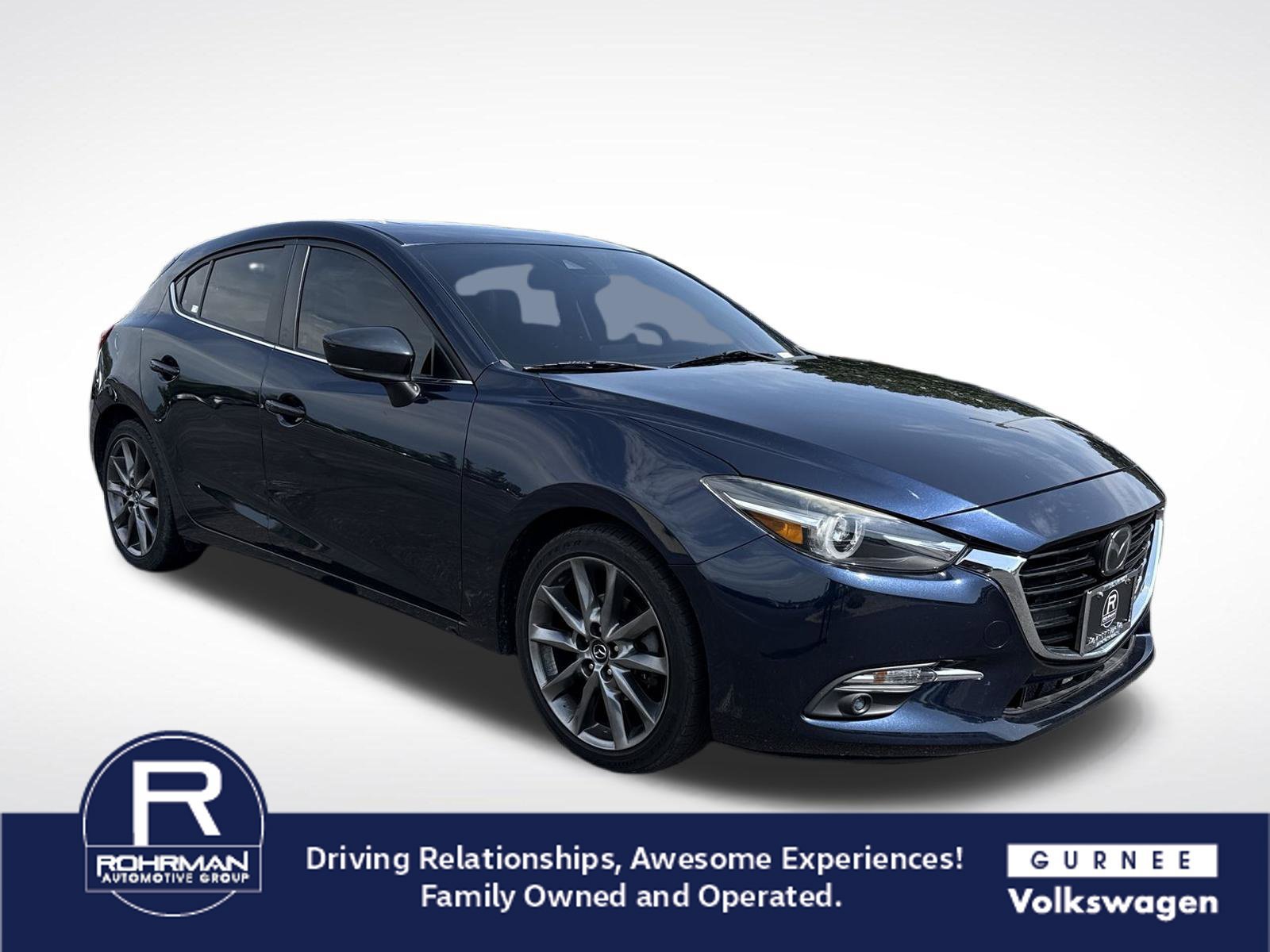 Used 2018 MAZDA MAZDA3 Grand Touring w/ Premium Equipment Package FWD image 2