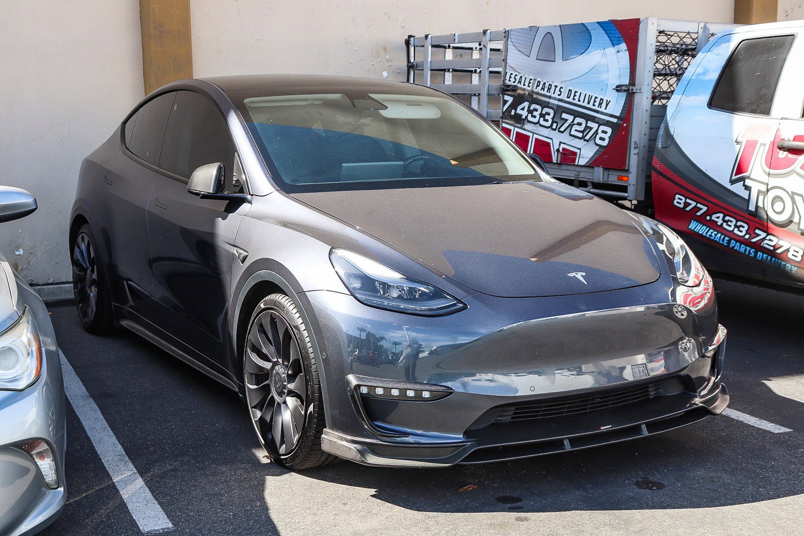 Used 2022 Tesla Model Y Performance image 3