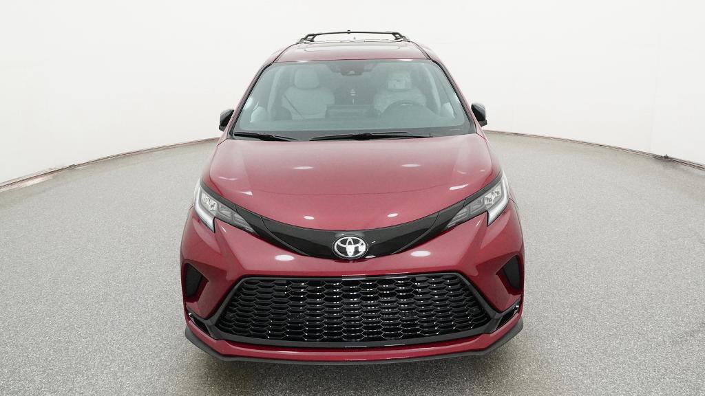 New 2026 Toyota Sienna XSE FWD image 2