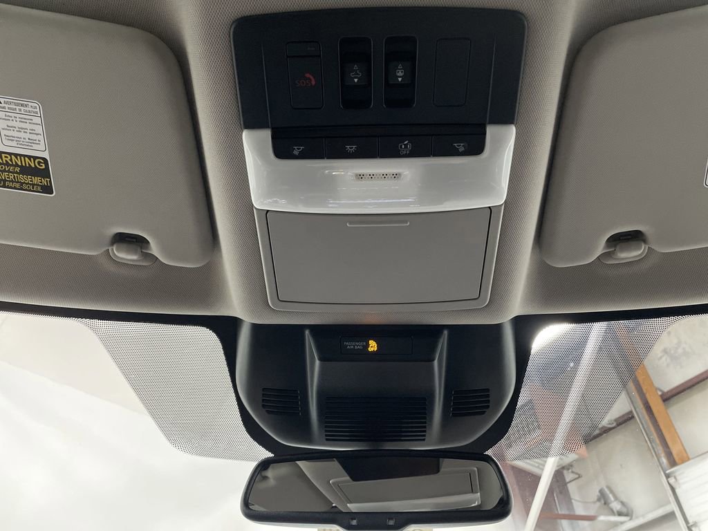 Used 2023 Nissan Rogue SL w/ SL Premium Package image 27