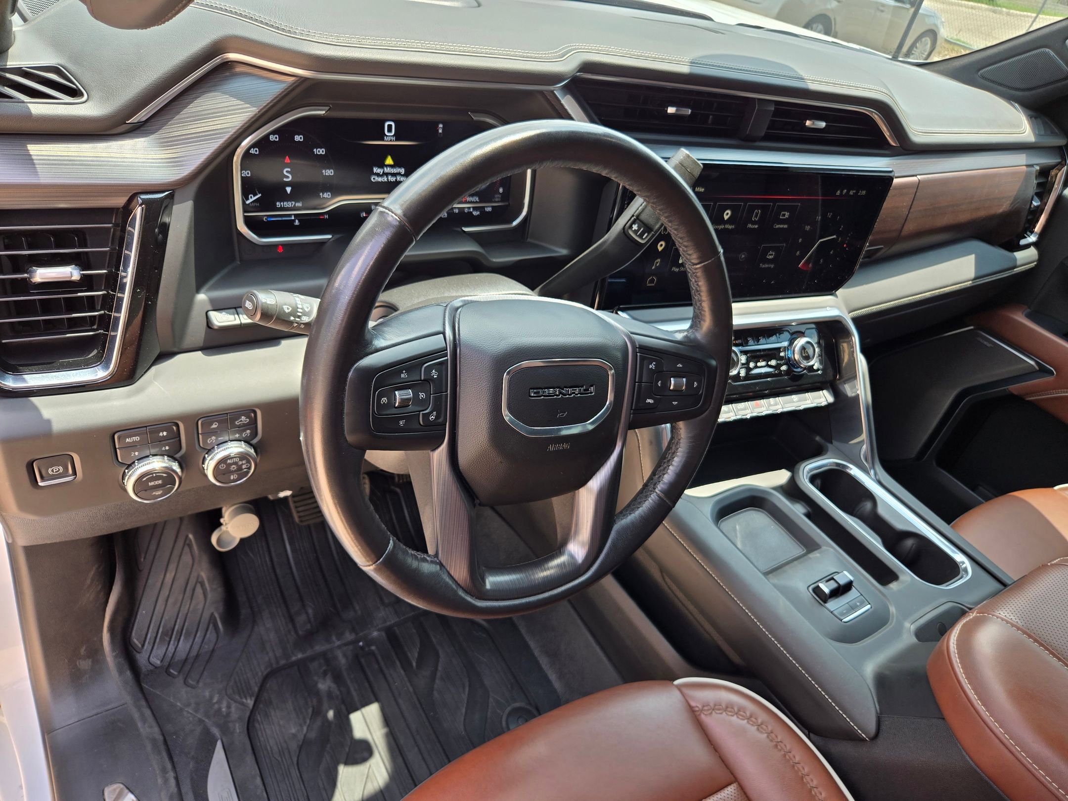 Used 2024 GMC Sierra 2500 Denali Ultimate AWD/4WD image 10