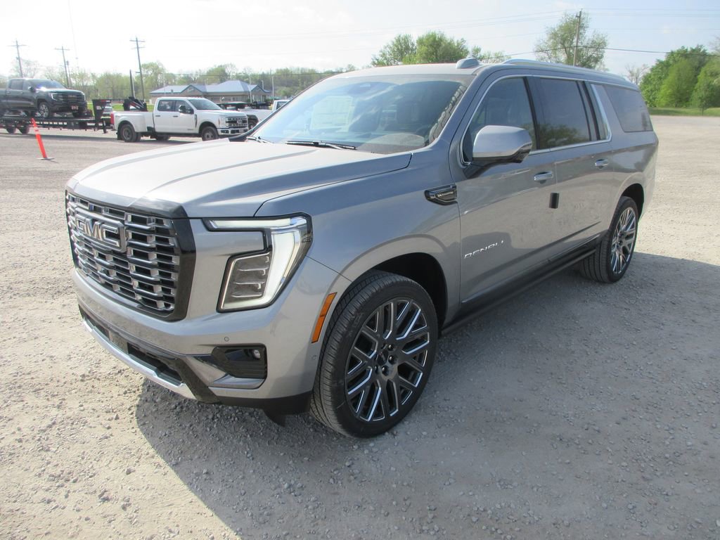 New 2026 GMC Yukon XL Denali Ultimate AWD/4WD image 9