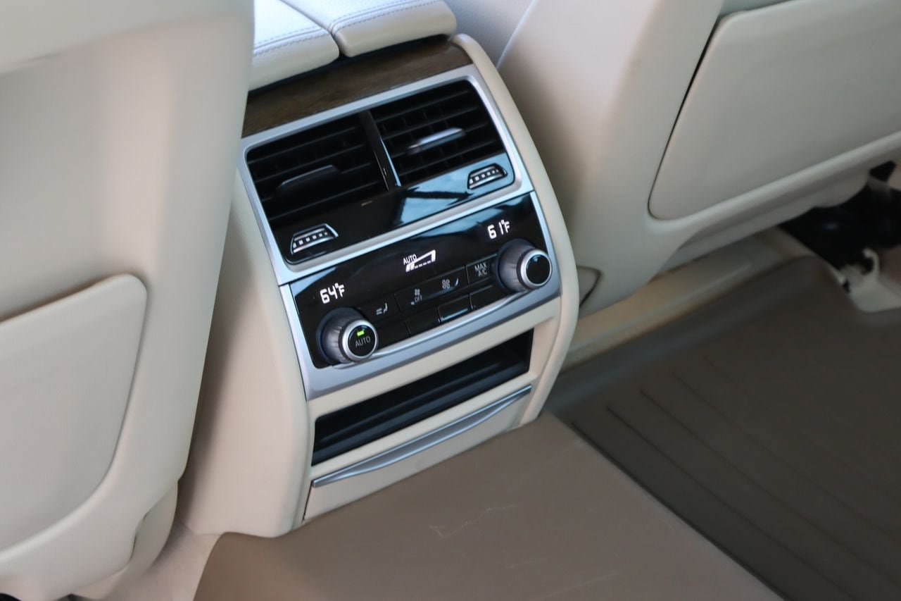 Used 2018 BMW 740i RWD image 18