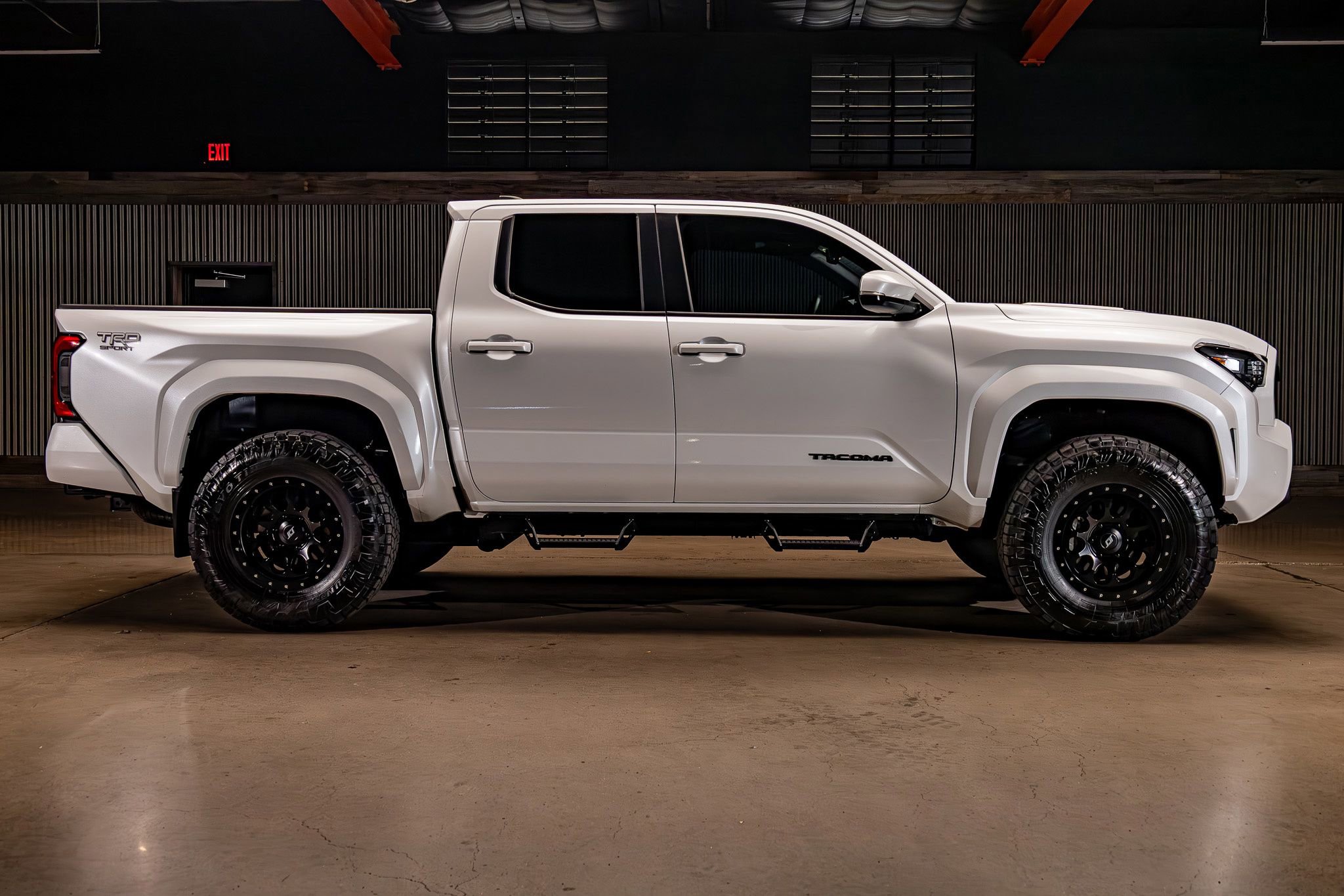 Used 2024 Toyota Tacoma TRD Sport w/ TRD Sport Upgrade Package AWD/4WD image 10