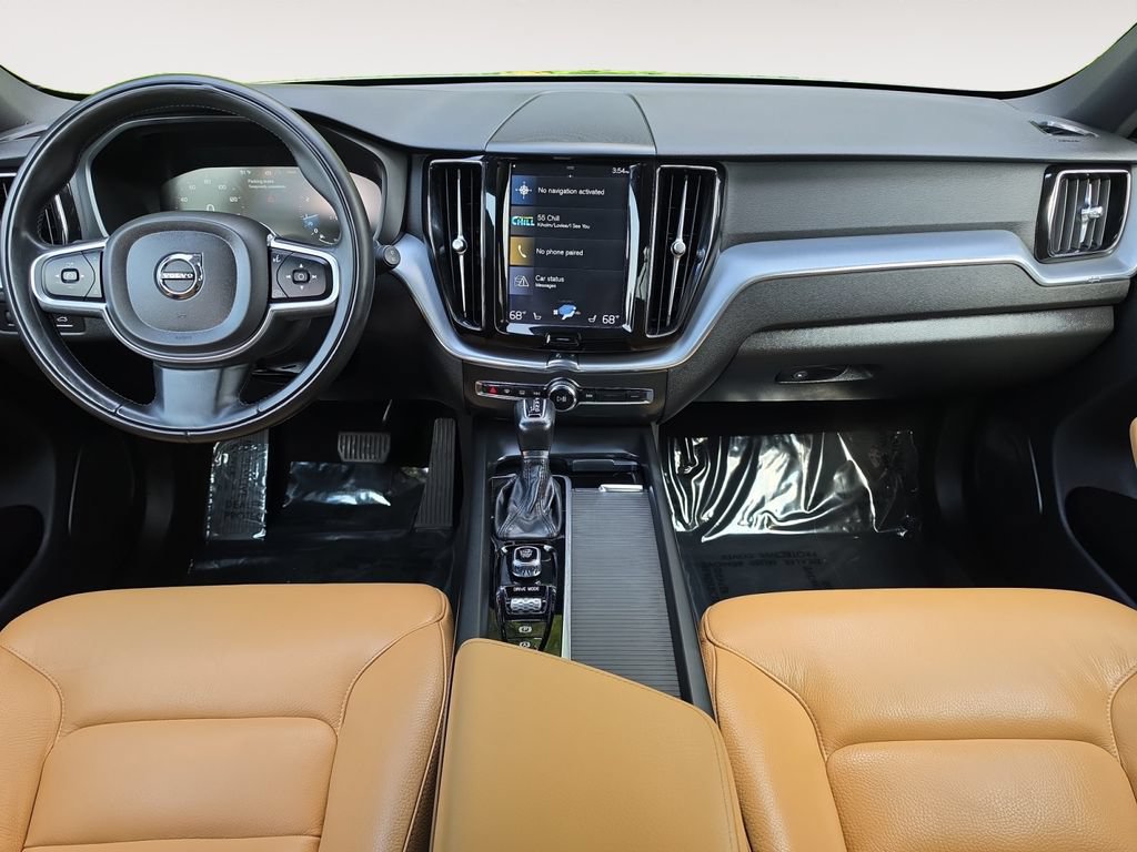Used 2020 Volvo XC60 T5 Momentum AWD/4WD image 10