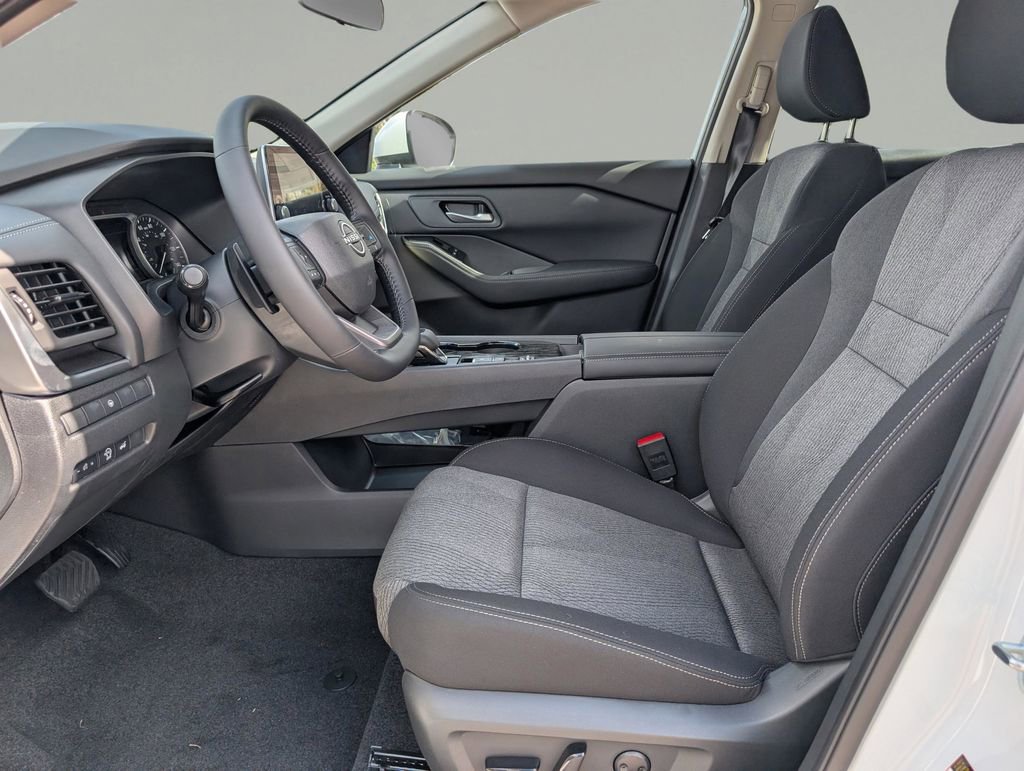 New 2026 Nissan Rogue SV image 17