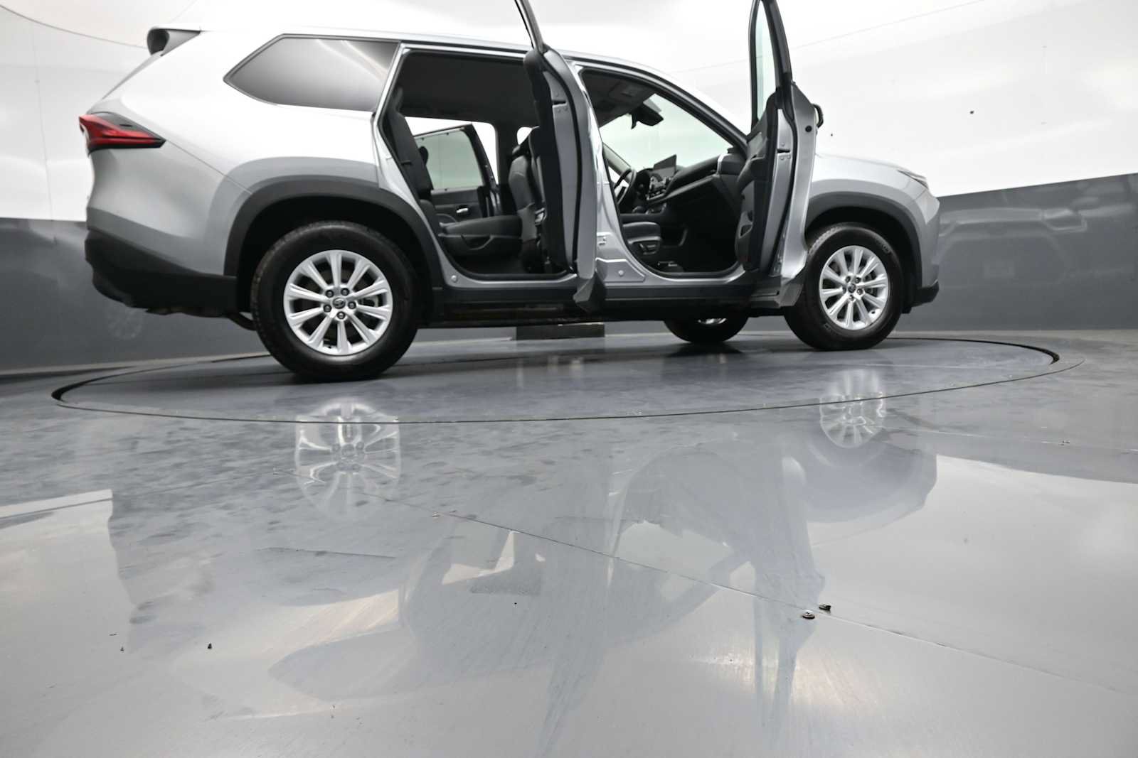 Certified 2025 Toyota Grand Highlander AWD image 50