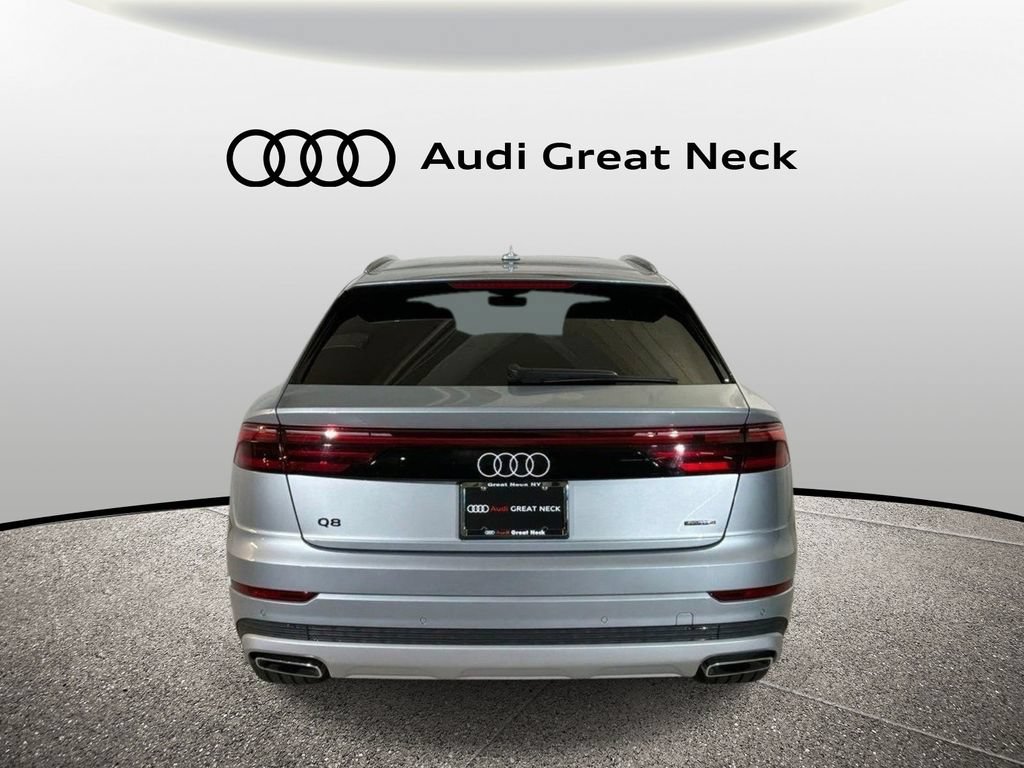 Used 2025 Audi Q8 Premium w/ Convenience Package AWD/4WD image 18