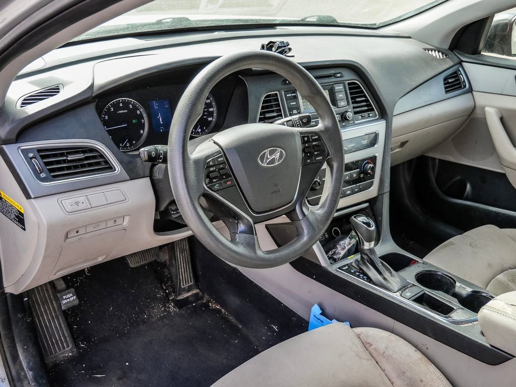 Used 2017 Hyundai Sonata SE FWD image 18