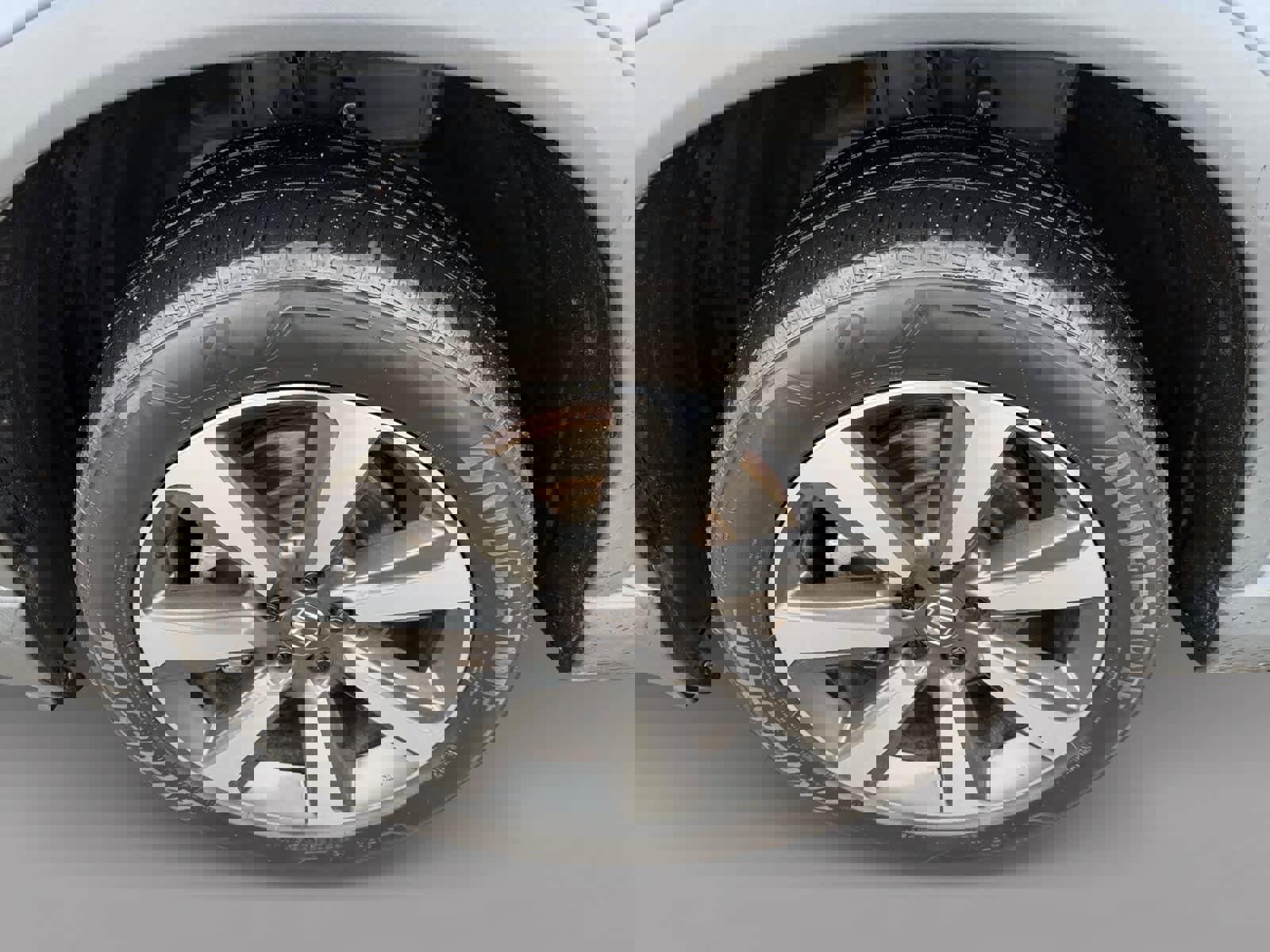 Used 2023 Honda Pilot Elite image 9