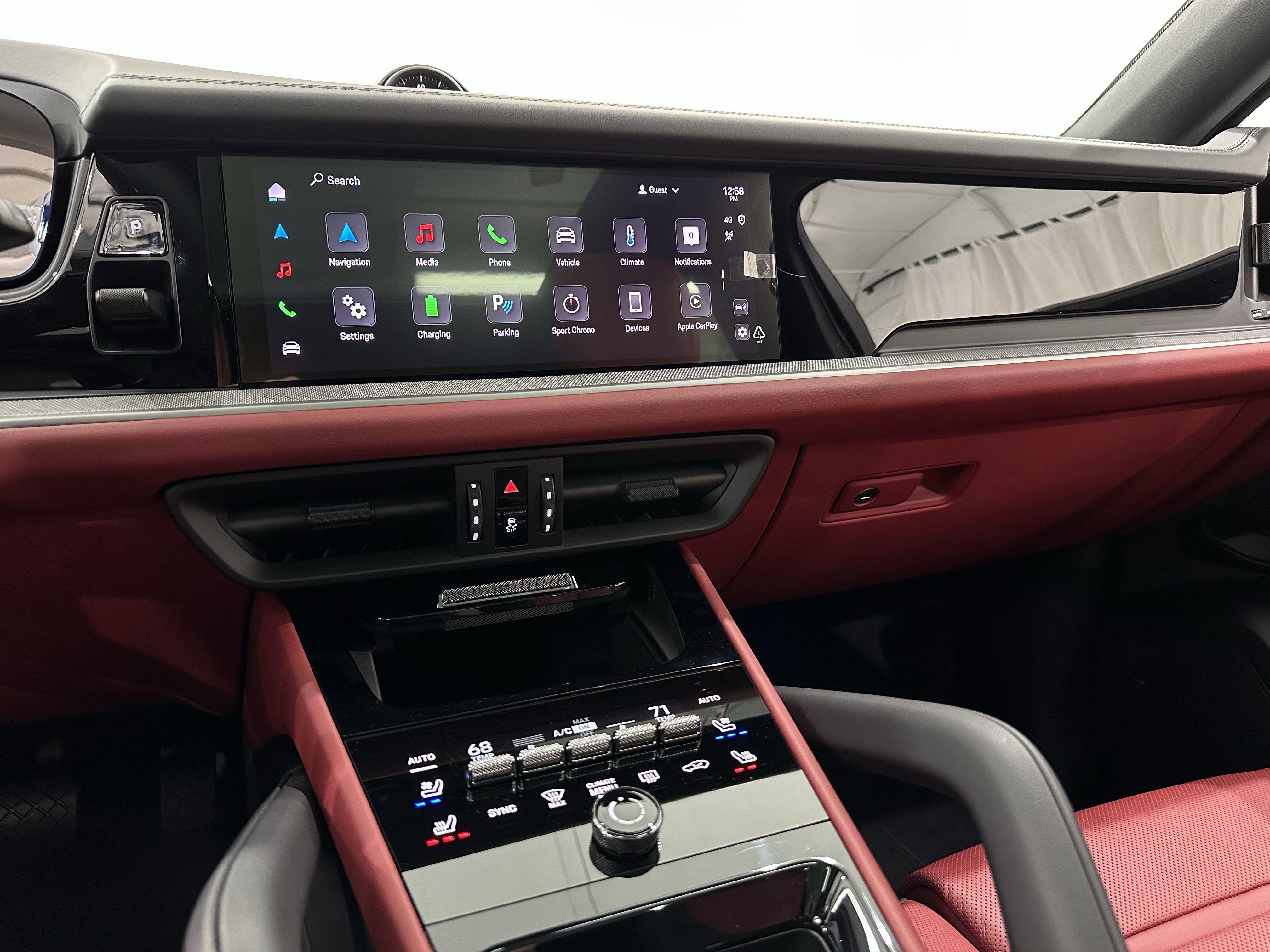 Certified 2025 Porsche Cayenne E-Hybrid image 37