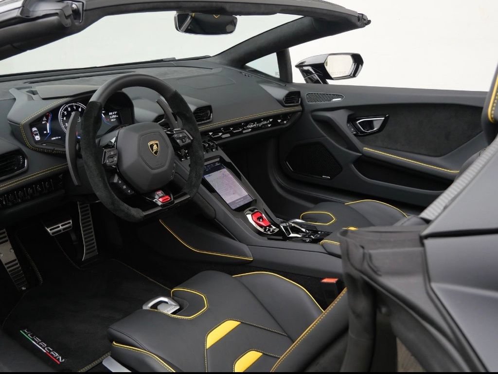 Used 2024 Lamborghini Huracan EVO AWD/4WD image 20