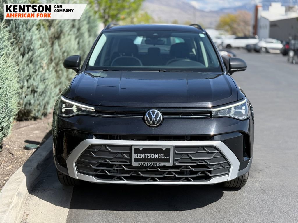 Used 2025 Volkswagen Taos S AWD/4WD image 2