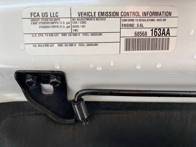Used 2023 Jeep Wrangler Unlimited Sahara w/ LED Lighting Group AWD/4WD image 29