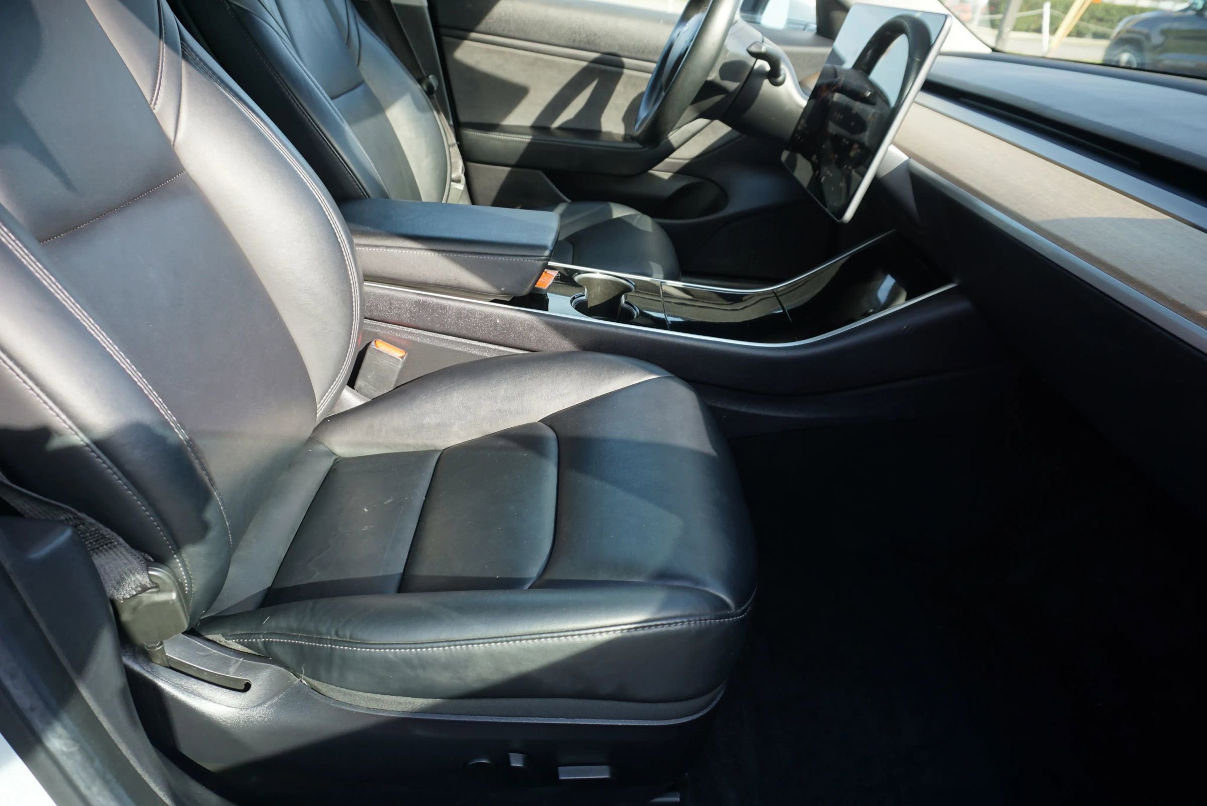 Used 2019 Tesla Model 3 Long Range image 28